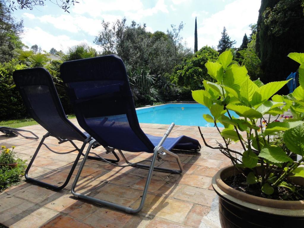 Les Montades Chambres D'Hotes Anduze Exterior photo